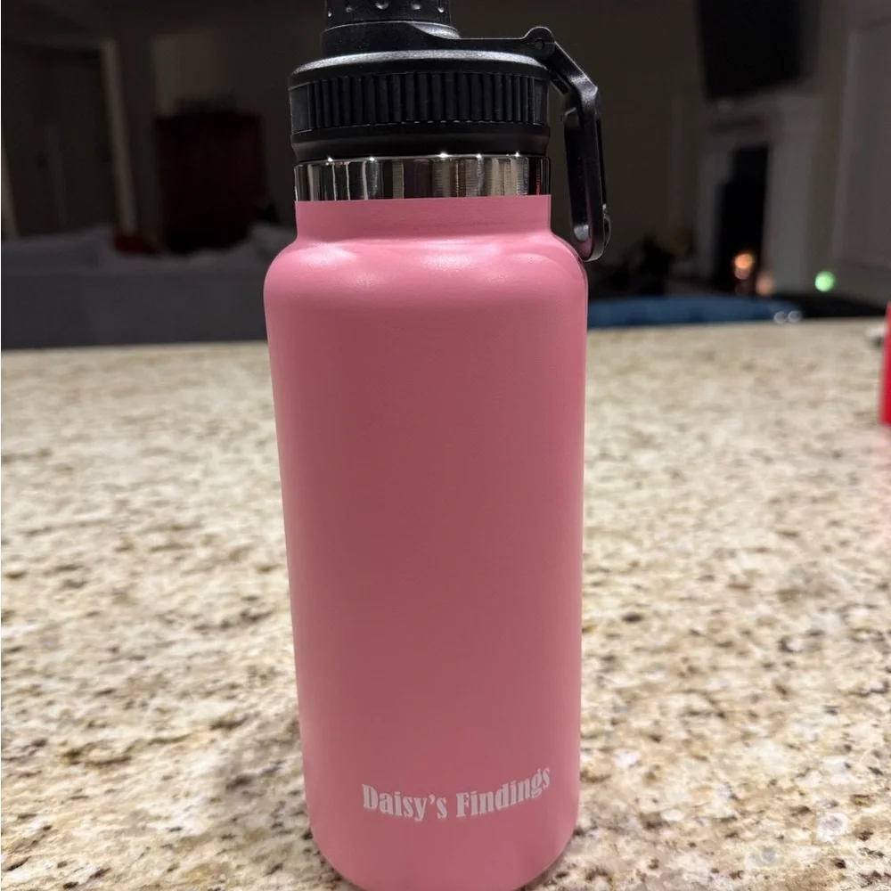 Daisy’s Findings Pink Insulated Water Bottle